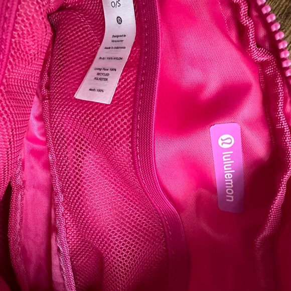 "RARE COLOR" BRAND NEW LULULEMON EVERYWHERE BELT BAG 1L - Picture 13 of 13
